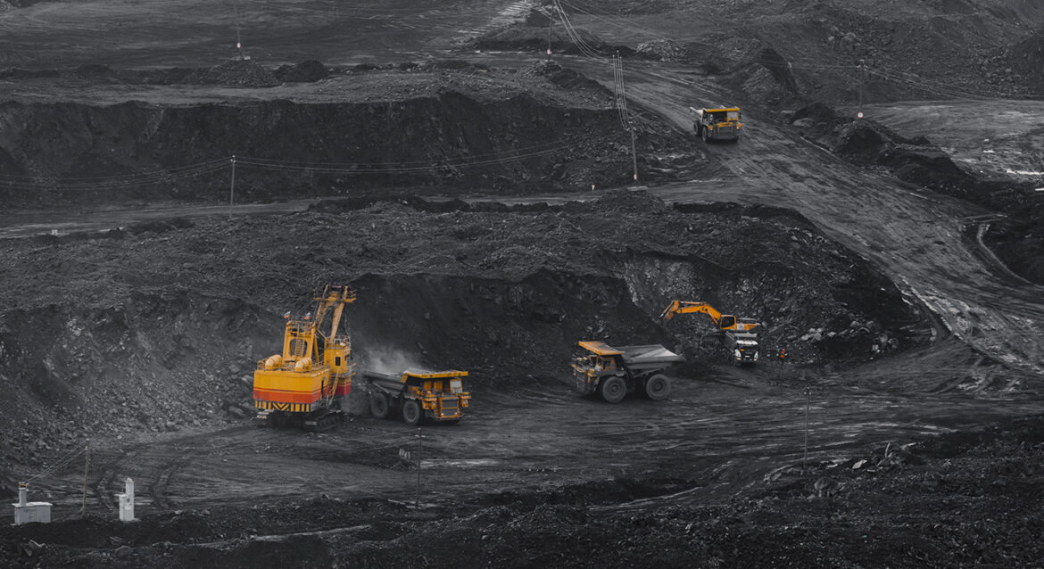 أكبر مورد خام الأنتيمون في الإمارات